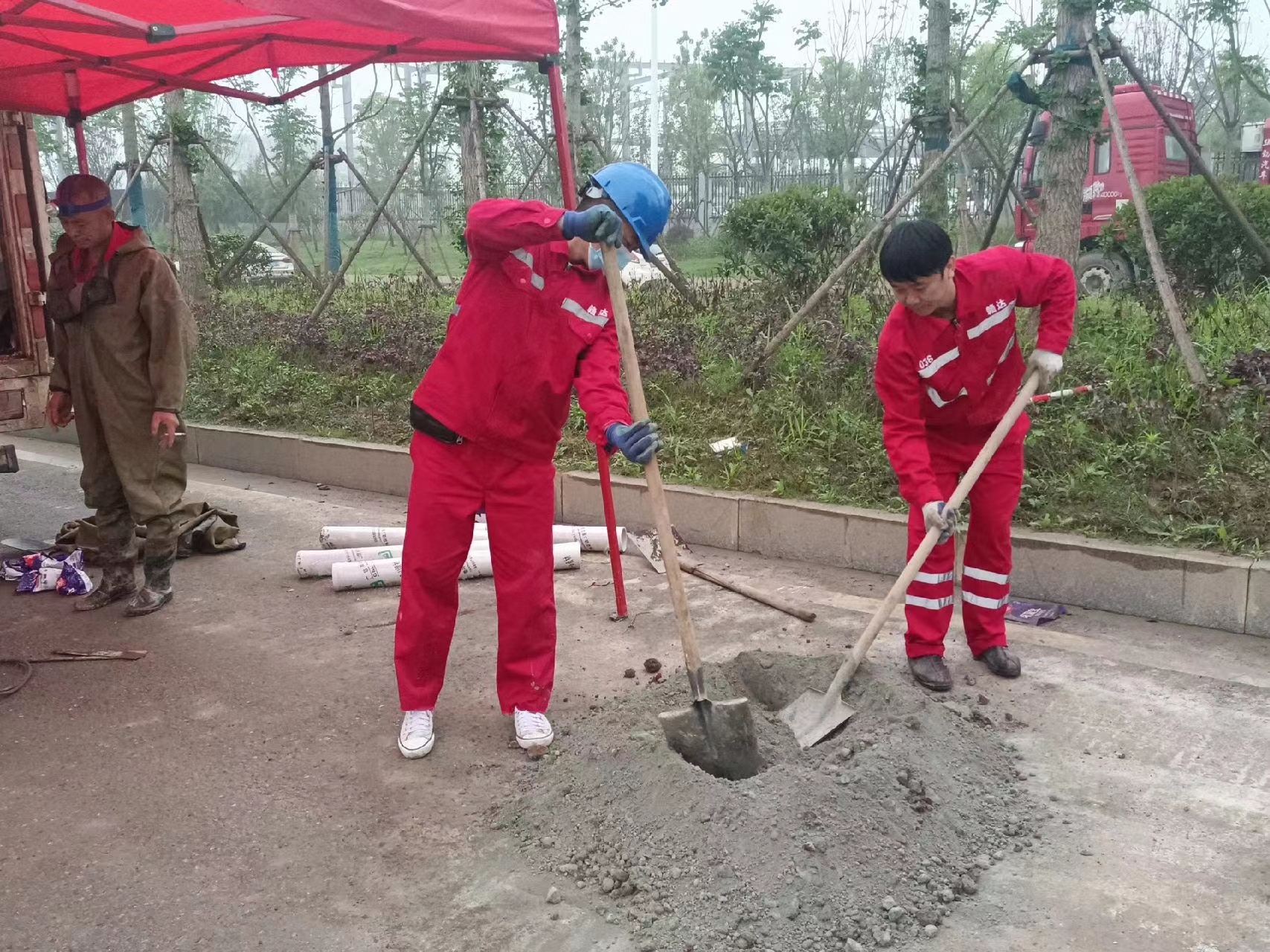 坡头镇管道疏通哪家好】及时进行市政管道清淤